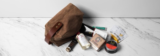 Gentlemanly Travel Essentials: The Dopp Kit (Bespoke Post)
